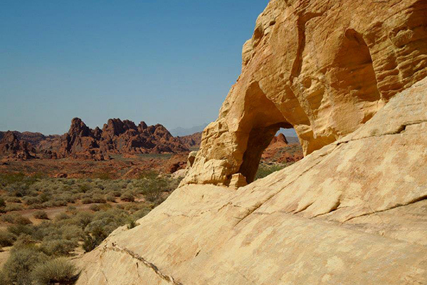 Unnamed Arch, White Domes Loop Trail, Valley of Fire State Park, Nevada