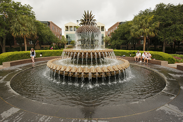 Pinneapple Fountain in Charleston, South Carolina