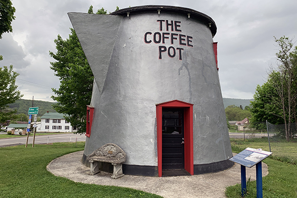 The Big Coffee Pot in Bedford, Pennsylvania