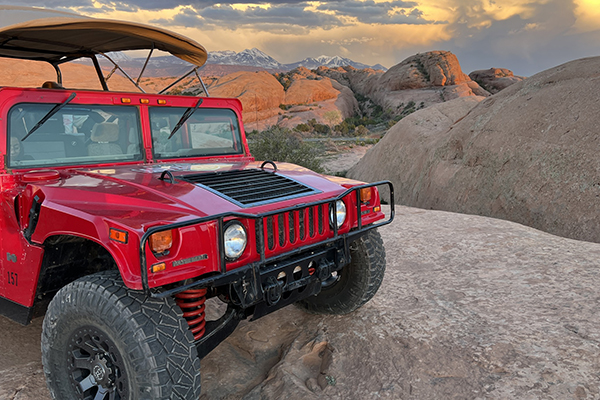 4x4 Hummer touring in Moab