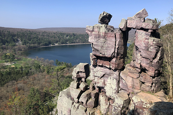 Devil's Rock State Park